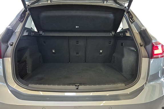 BMW 225e 10 of 18