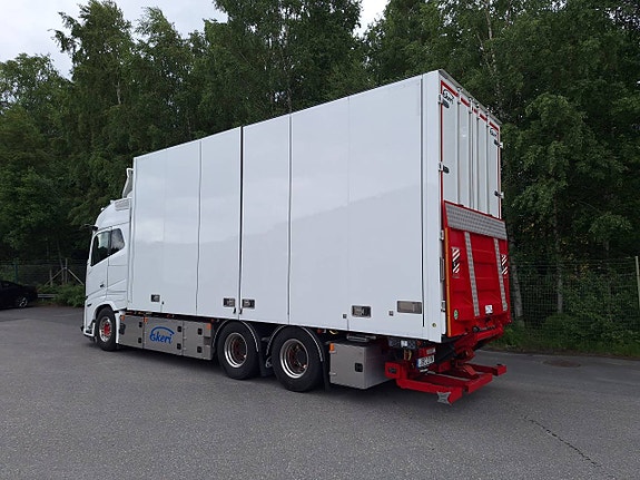 Volvo FH16 Aero 6x4 Skåp 3 of 5