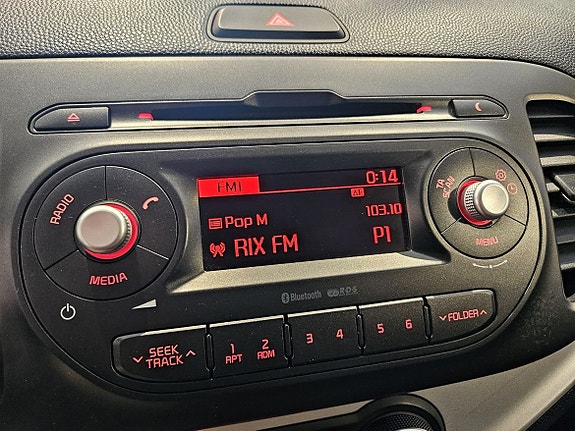 Kia Picanto 18 of 24