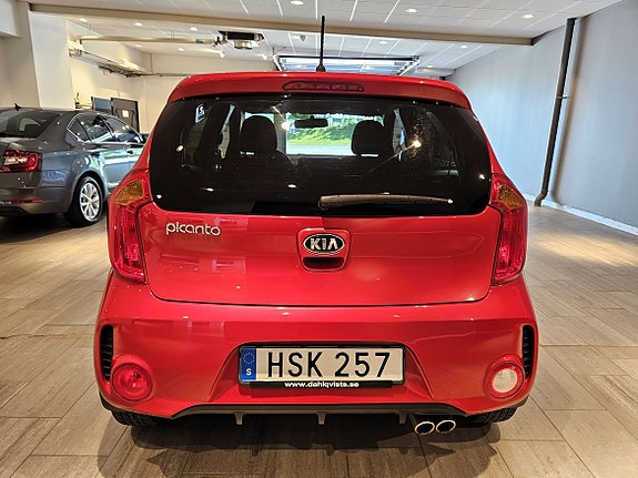 Kia Picanto 7 of 24