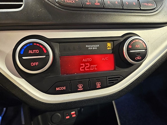 Kia Picanto 19 of 24