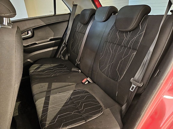 Kia Picanto 16 of 24