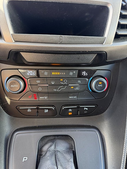 Ford Transit Connect 14 of 15
