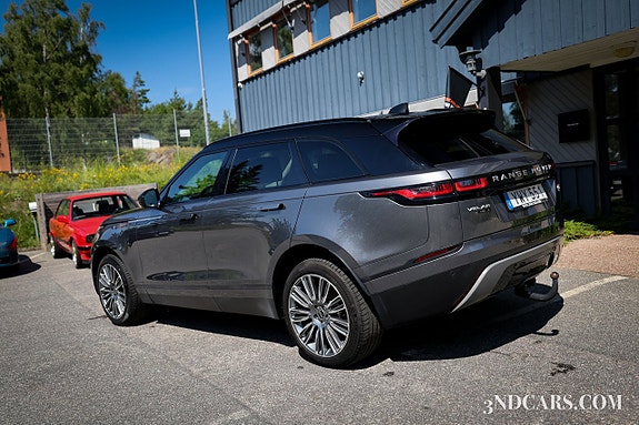 Land Rover Range Rover Velar 7 of 16
