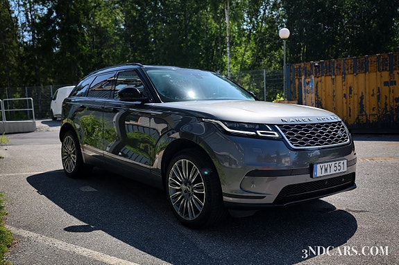 Land Rover Range Rover Velar 3 of 5