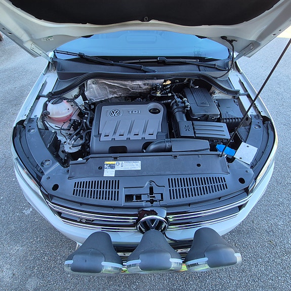 Volkswagen Tiguan 5 of 5