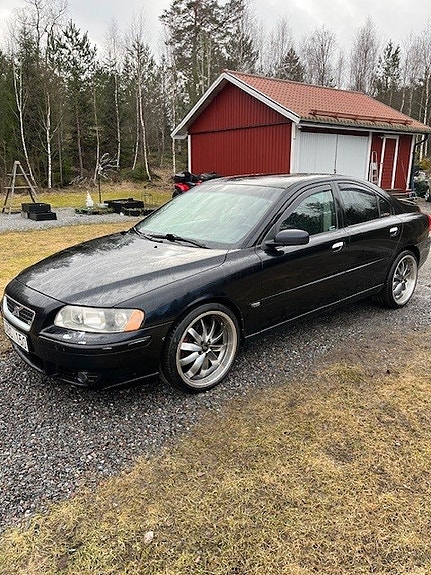 Volvo S60 3 of 4