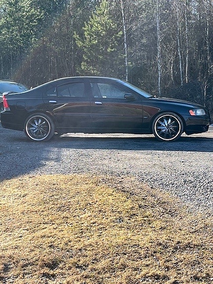 Volvo S60 2 of 4