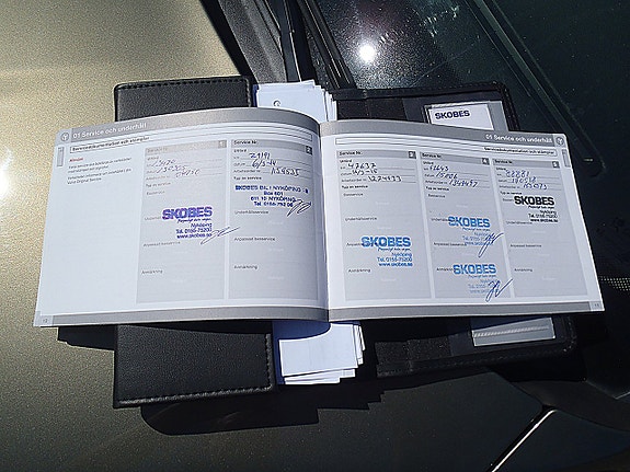 Volvo V70 12 of 14