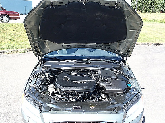 Volvo V70 11 of 14