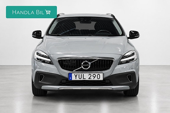 Volvo V40 Cross Country 3 of 5