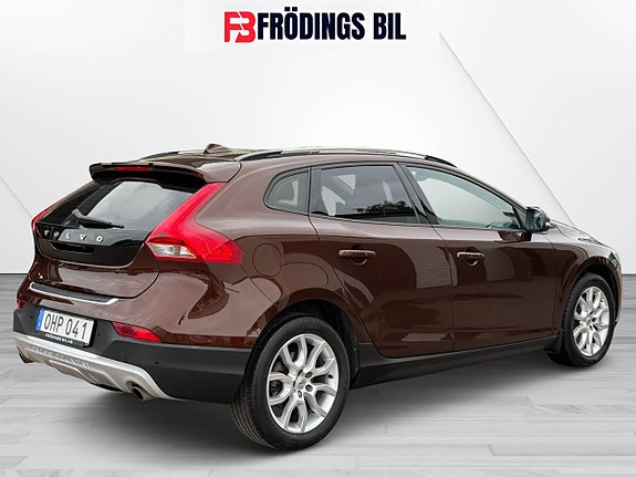 Volvo V40 Cross Country 5 of 5