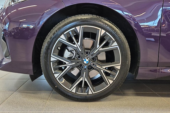 BMW 120 14 of 18