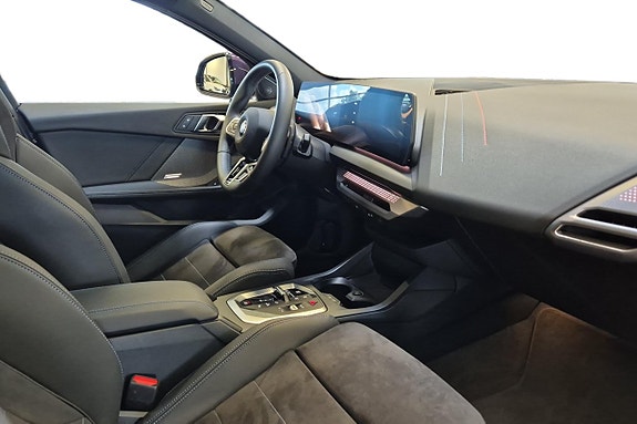 BMW 120 6 of 18