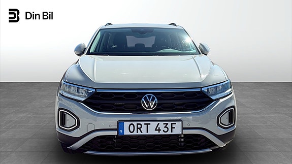 Volkswagen T-Roc 4 of 5