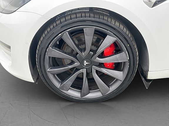Tesla Model 3 30 of 30
