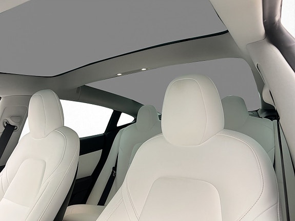 Tesla Model 3 9 of 30