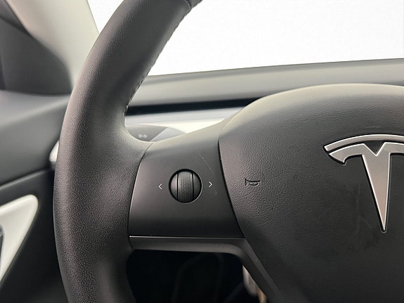 Tesla Model 3 15 of 30