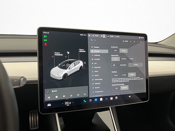 Tesla Model 3 20 of 30