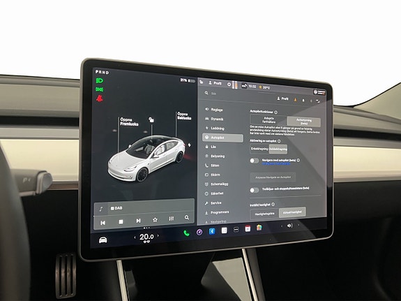 Tesla Model 3 24 of 30