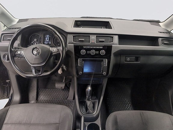 Volkswagen Caddy Alltrack 9 of 18