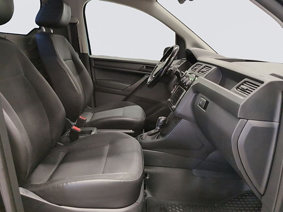 Volkswagen Caddy Alltrack 13 of 18