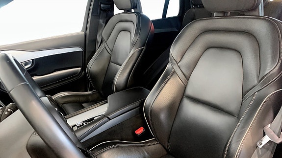 Volvo XC90 8 of 14