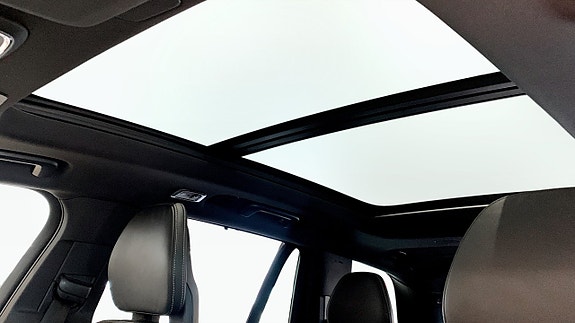 Volvo XC90 14 of 14