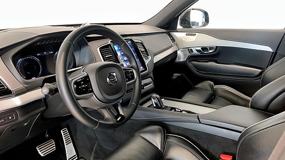 Volvo XC90 7 of 14