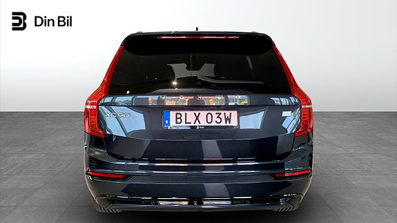 Volvo XC90 5 of 14