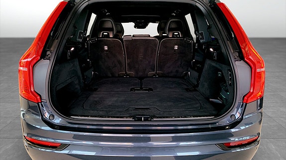 Volvo XC90 12 of 14