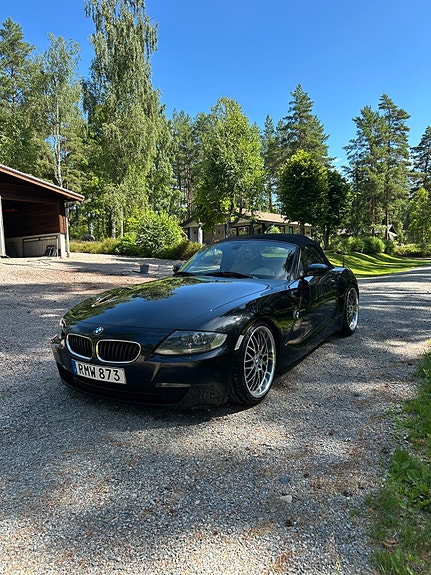 BMW Z4 2 of 5
