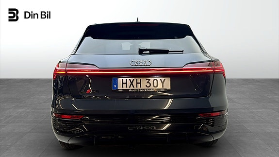 Audi Q8 5 of 5