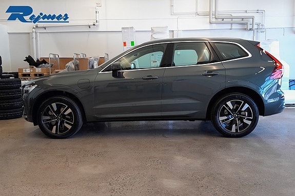 Volvo XC60 3 of 5