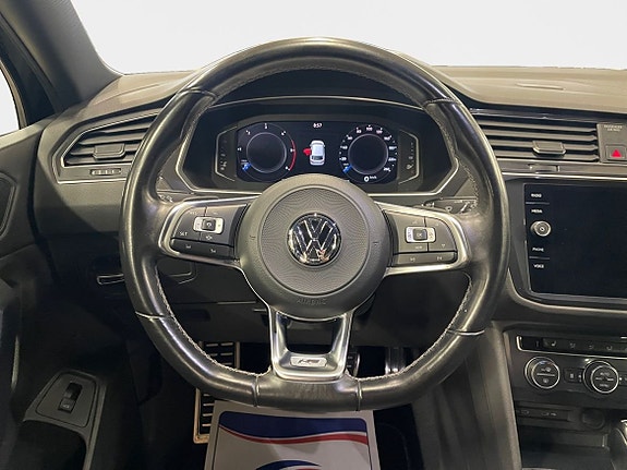 Volkswagen Tiguan Allspace 12 of 15