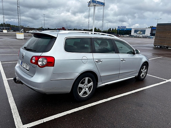 Volkswagen Passat 3 of 5