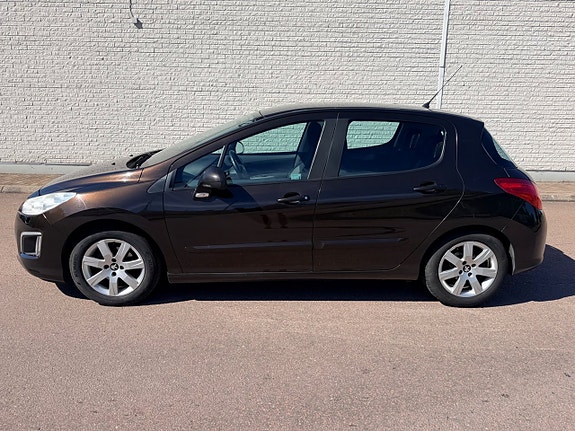 Peugeot 308 3 of 5