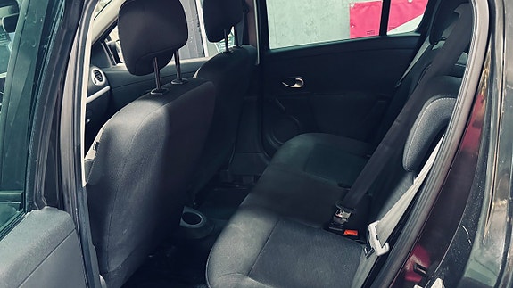 Renault Clio 10 of 20