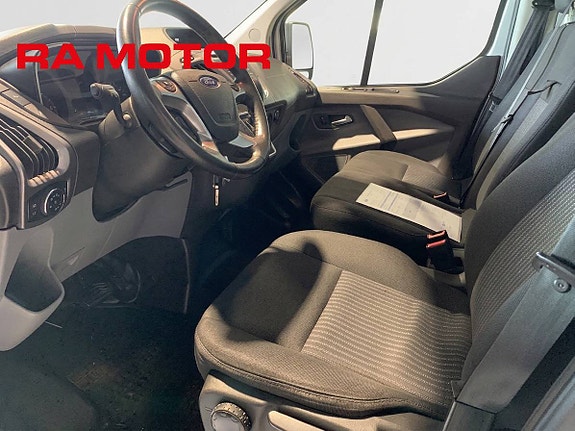 Ford Transit Custom 6 of 18
