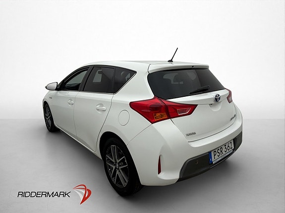 Toyota Auris 6 of 30