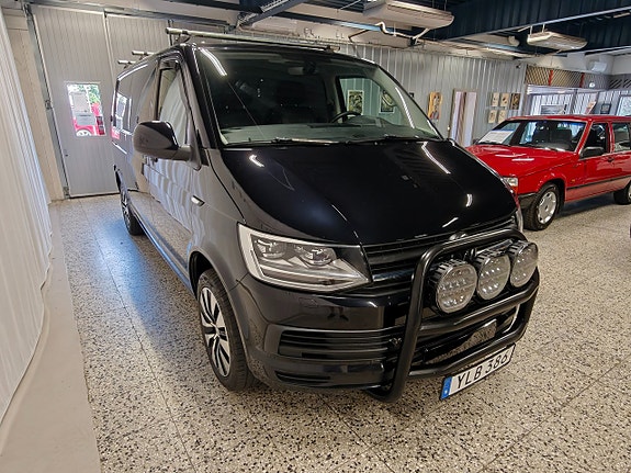 Volkswagen Transporter 7 of 15