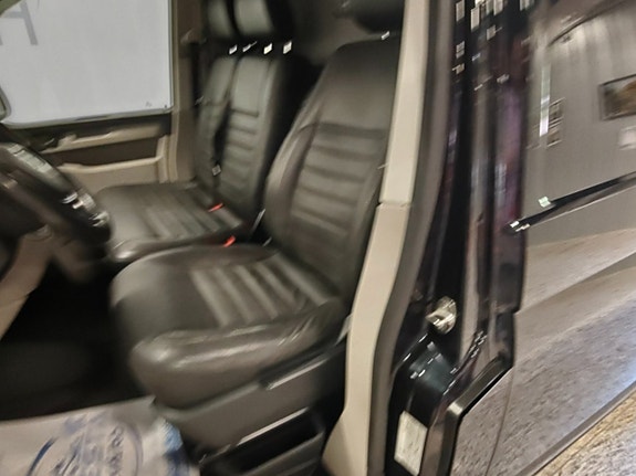 Volkswagen Transporter 12 of 15