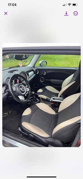 MINI Cooper 2 of 4