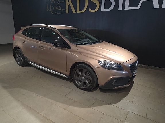 Volvo V40 Cross Country 4 of 5