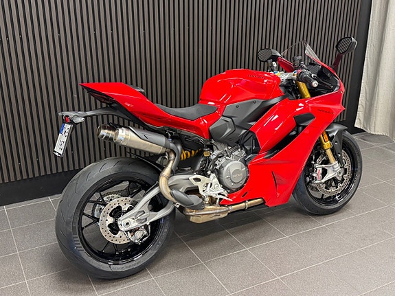 Ducati Panigale V2 S 3 of 5