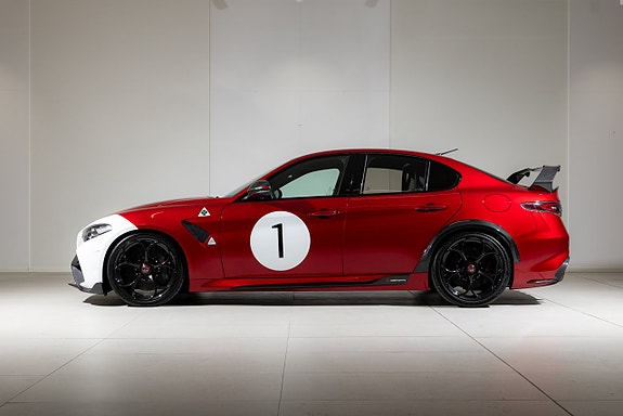 Alfa Romeo Giulia 13 of 20