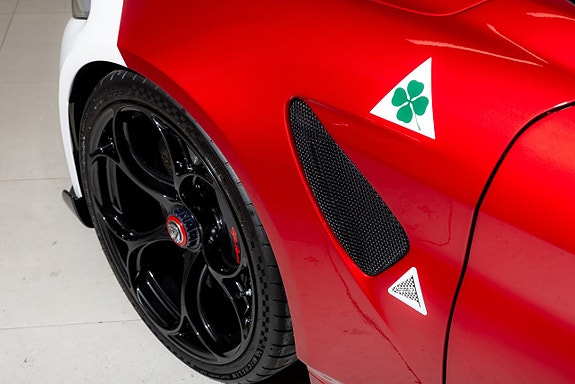 Alfa Romeo Giulia 12 of 20