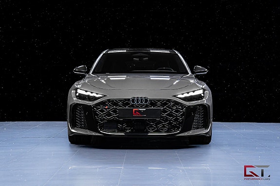 Audi RS5 3 of 28