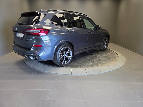 BMW X5 5 of 24