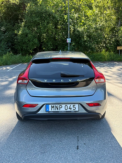 Volvo V40 5 of 11